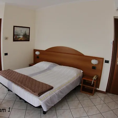 Fiorentino 2* ستريزا