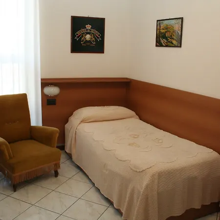 Fiorentino فندق 2*