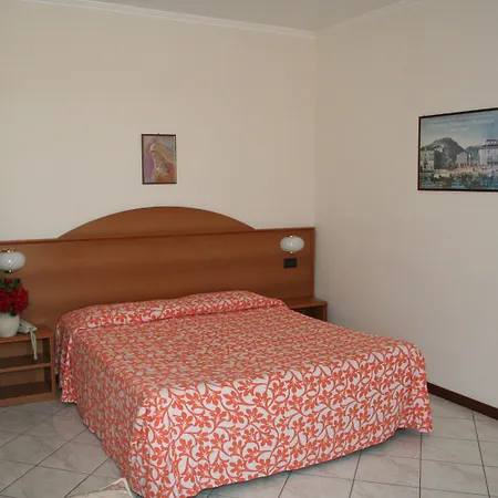 Fiorentino 2* ستريزا