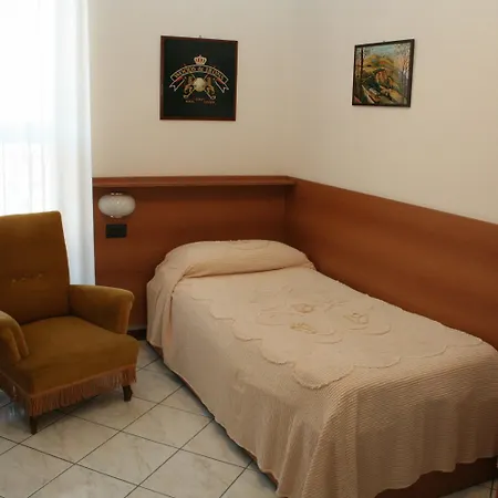 Fiorentino 2* ستريزا